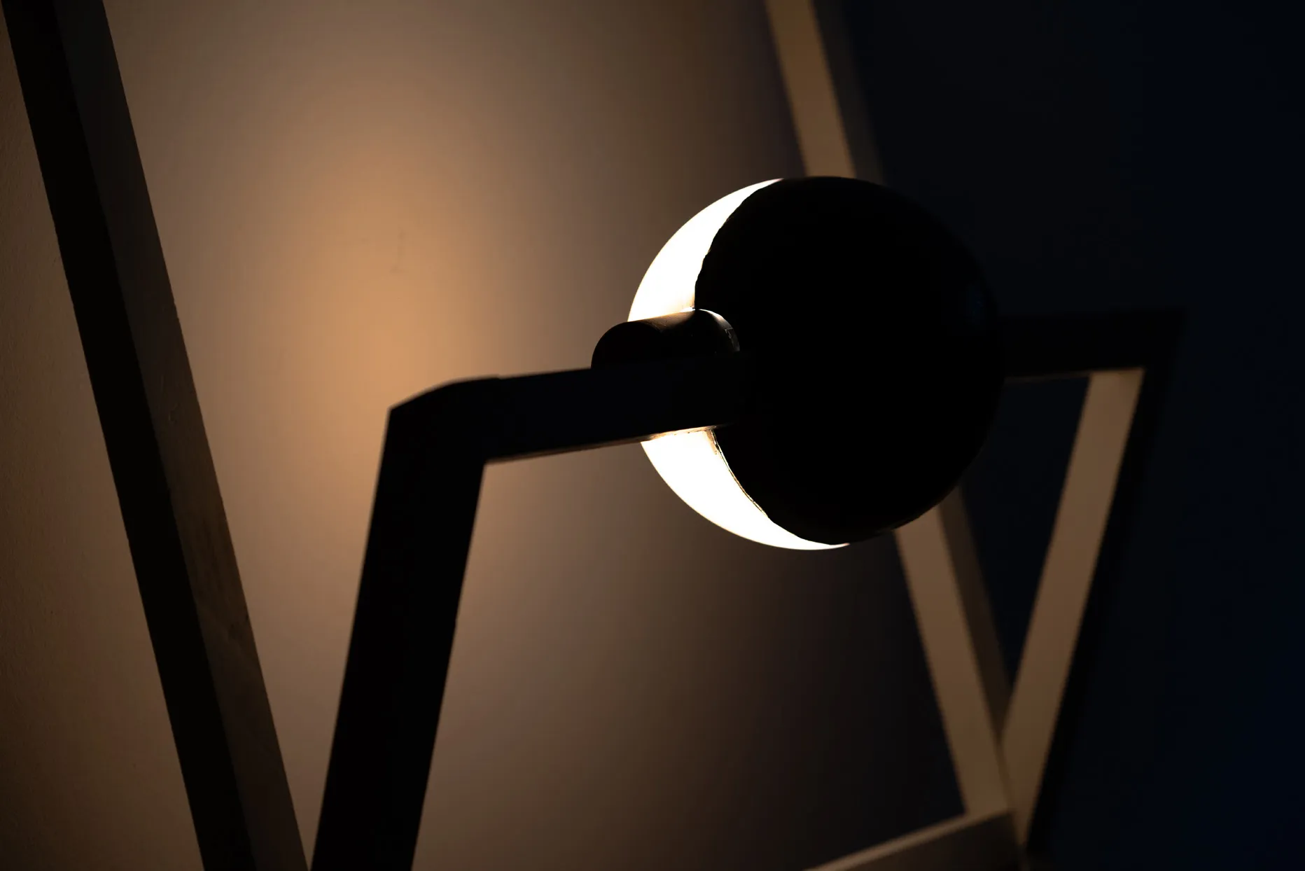 framed rotating light — lighting, undefined